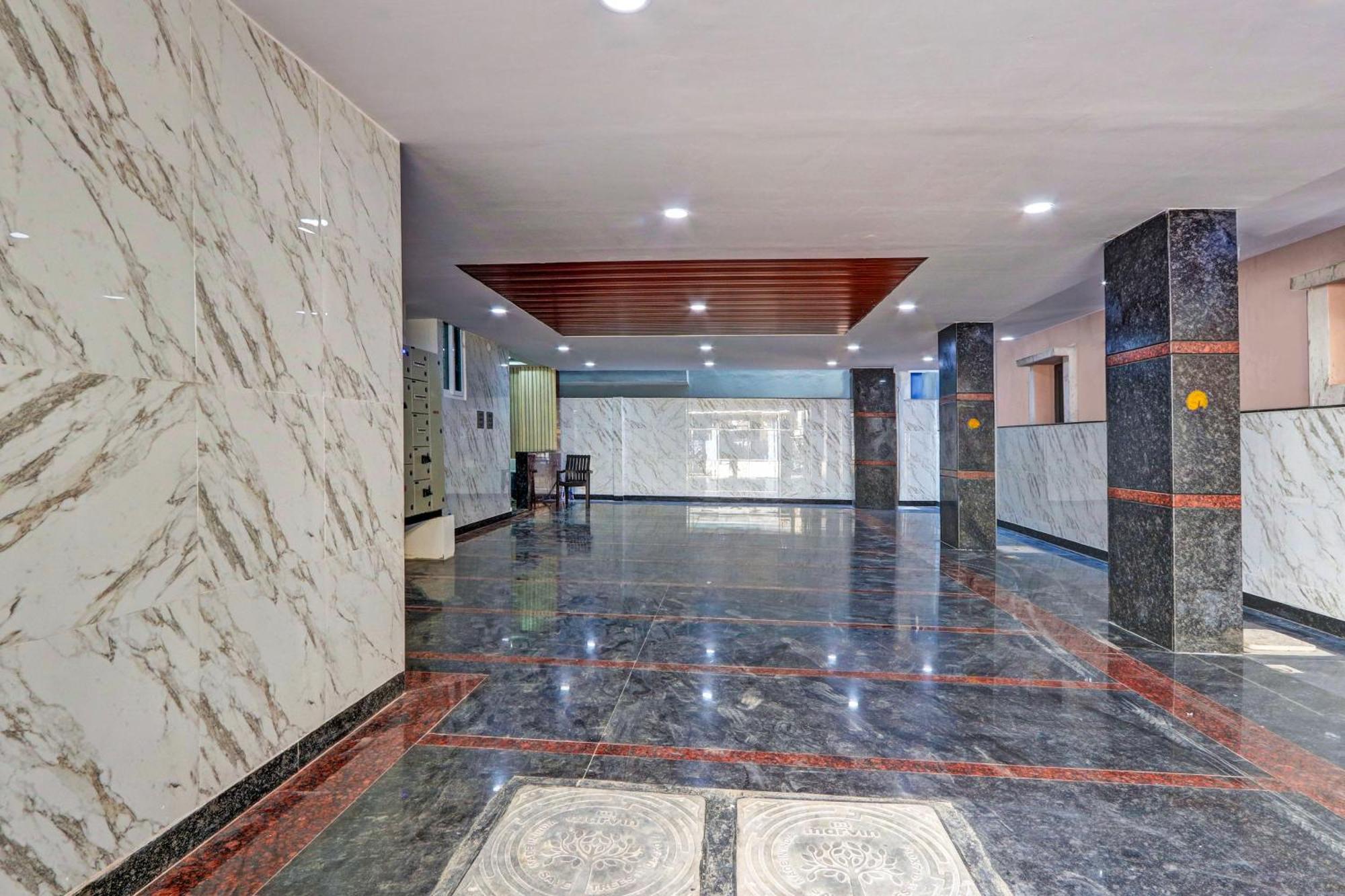 Super Collection O Gachibowli Phase 2 Near Isb Hotel Exterior foto