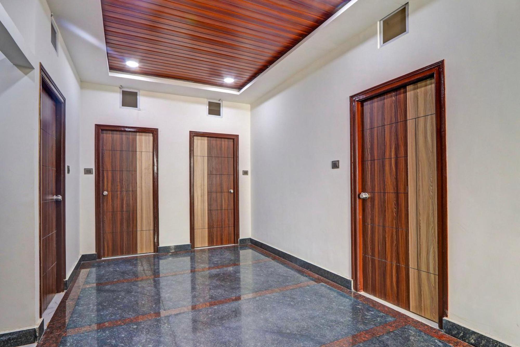 Super Collection O Gachibowli Phase 2 Near Isb Hotel Exterior foto